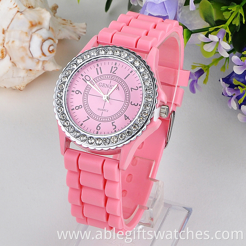 geneva silicone quartz watch